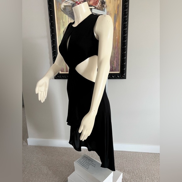 NEW BCBGMAXAZRIA BLACK VICTORIA SLEEVELESS TIED DRESS - Picture 5 of 11